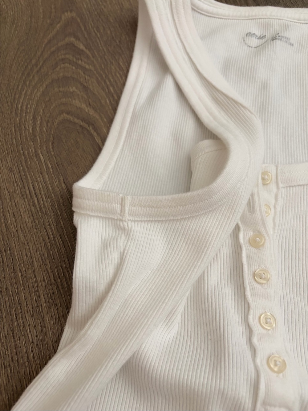 Aerie Women’s White Ribbed Henley Tank Top Size M - Picture 6 of 11